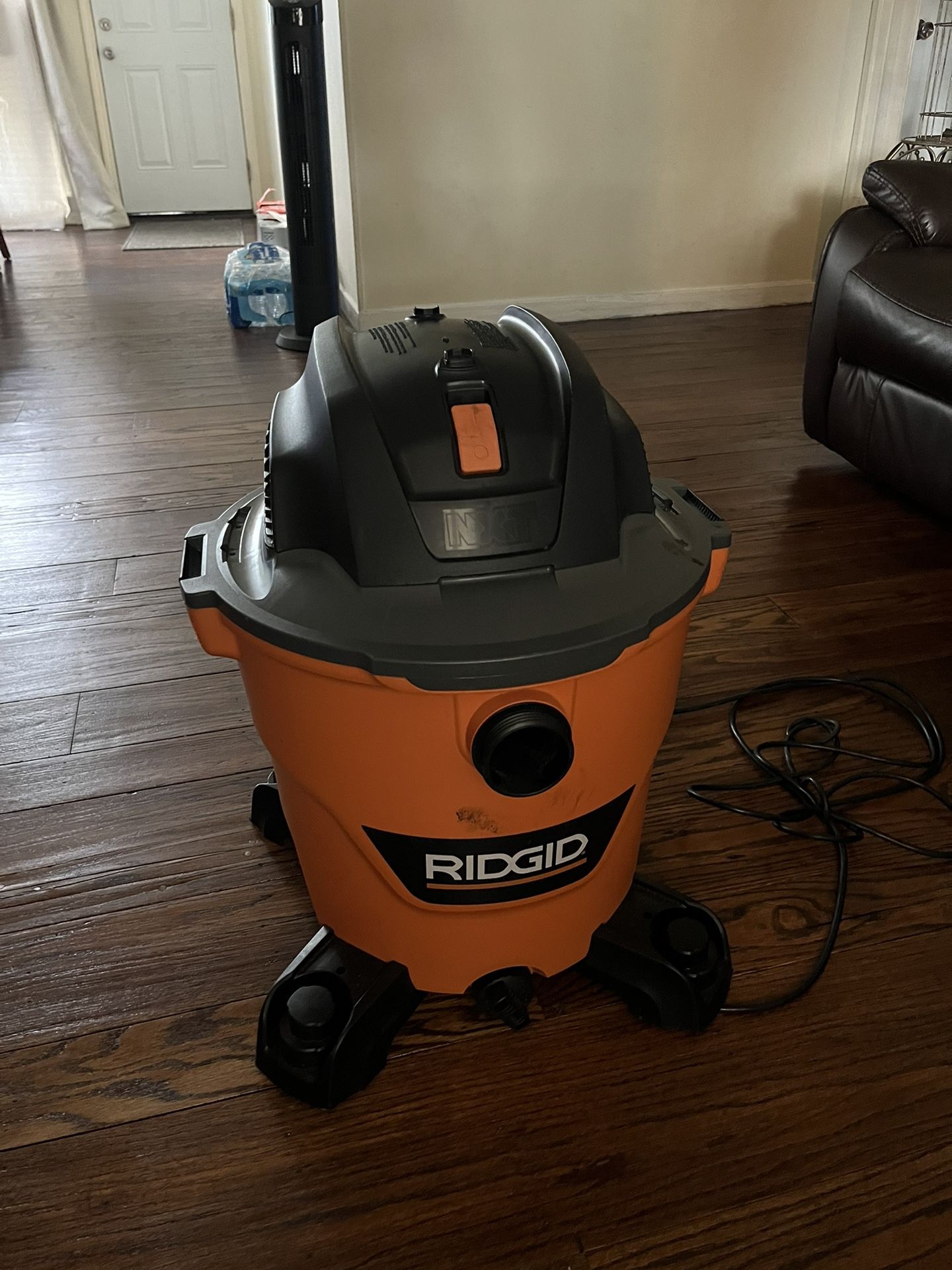 Rigid Vacuum 