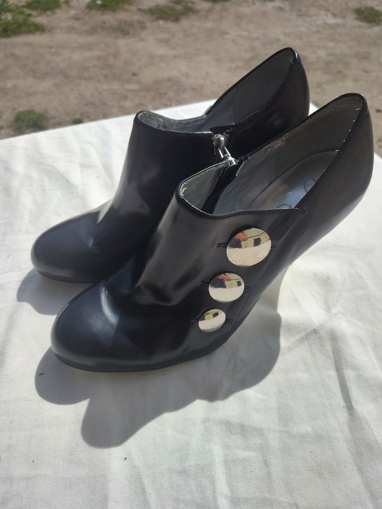 Jessica Simpson Black Leather Button Stiletto Ankle Bootie Size 9.5