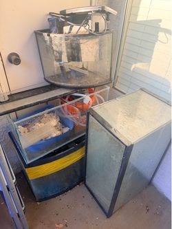 5 Fish tanks