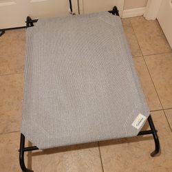 Coolaroo Elevated Dog Bed