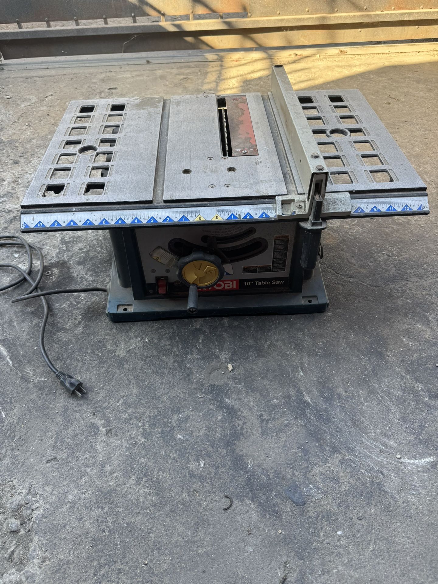 Ryobi Table Saw Good Working Condition 