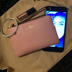 COACH - Leather Corner Zip Wristlet - Bubblegum Pink- NEW with tags  