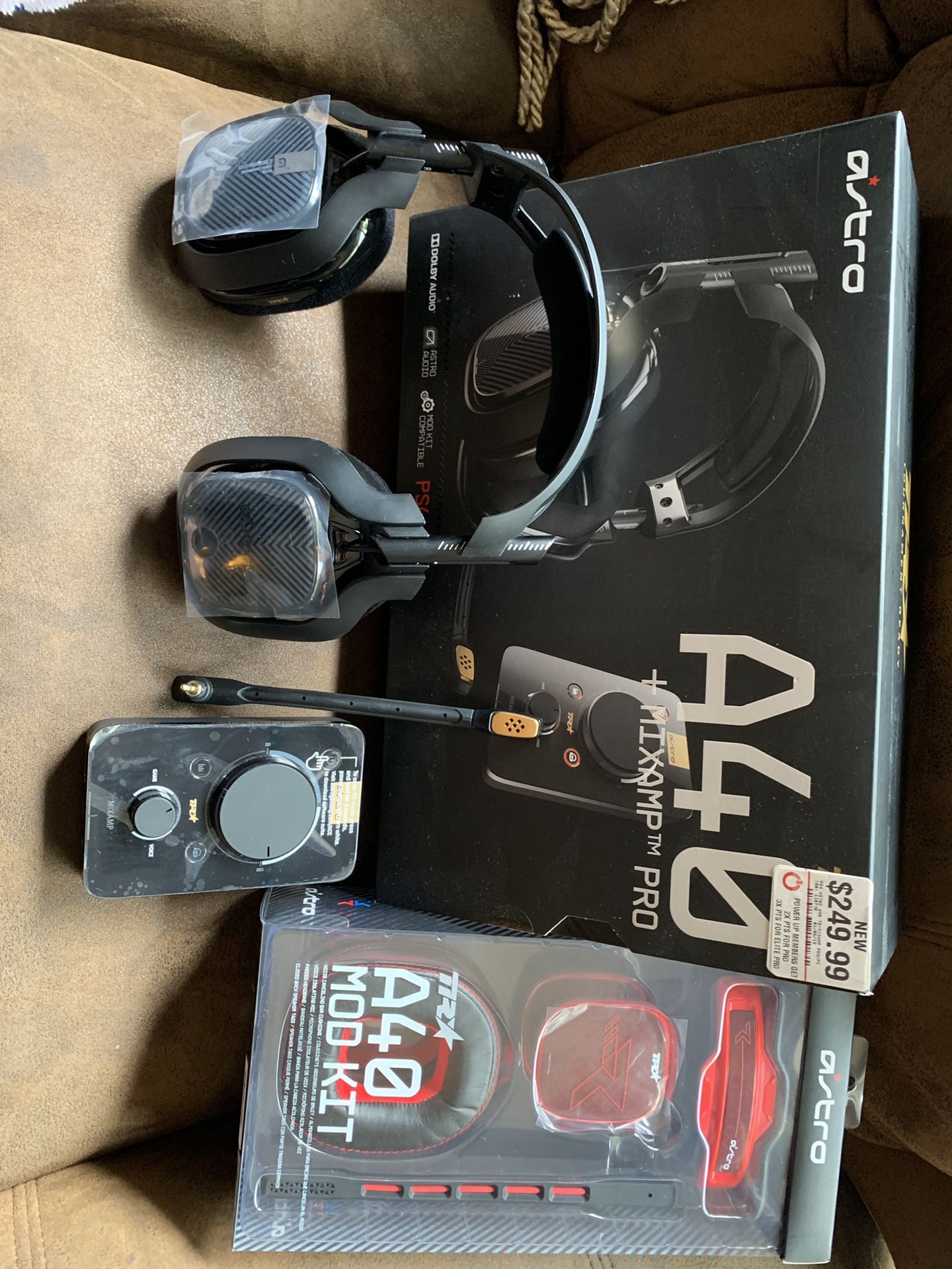 Astro A40 TR w/ Red Mod Kit