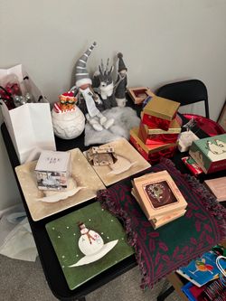 🎄 HUGE CHRISTMAS DECOR ESTATE SALE – SUN CITY 🎄