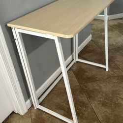 (NEW) 32” Wide Light Oak Folding Computer Desk