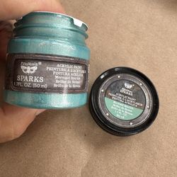 Brand New finnabair Prima Marketing Sparks Paint Sealed 