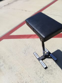 Tattoo arm rest
