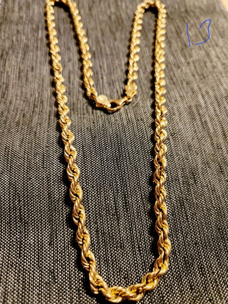 Beautiful 14kt Gold Rope Chain