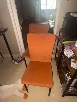 Moving out and selling items- read comments