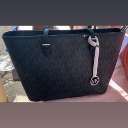 Michael Kors Handbags 