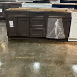 Bathroom Vanities 72" Double Wide