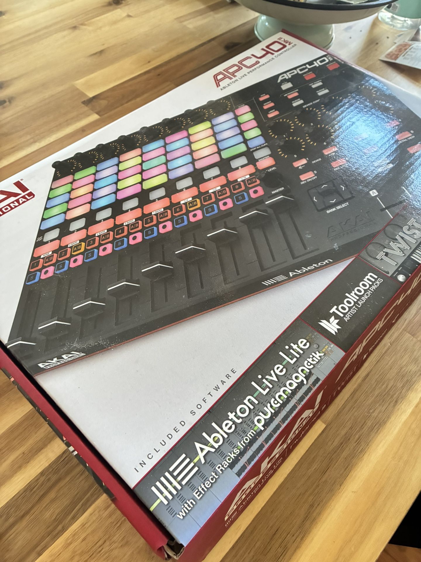 AKAI Professional Sound Controller