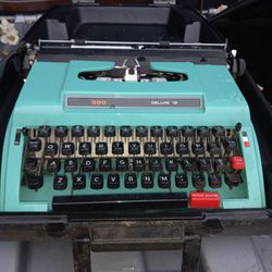 Vintage Brother 300 Deluxe 12 Typewriter