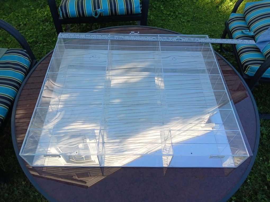 Plexiglass Display Case