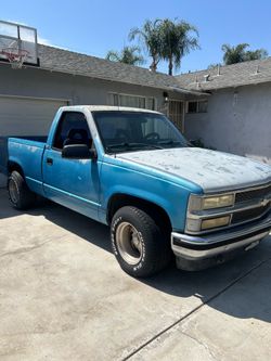 1992 Chevrolet Silverado (Classic) 1500 Regular Cab · LT Pickup 2D 8 ft