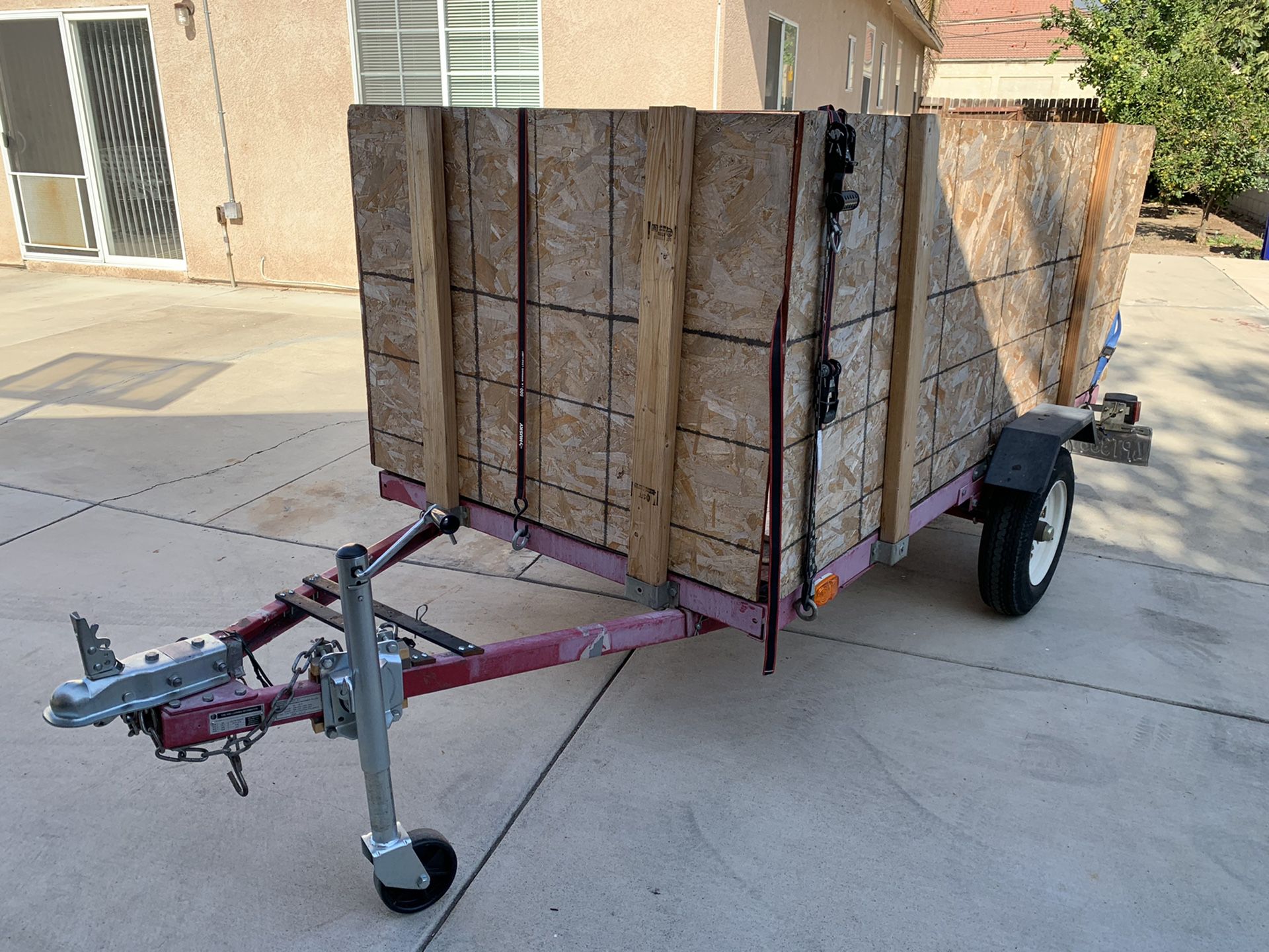 Utility trailer 4x8 ft $500