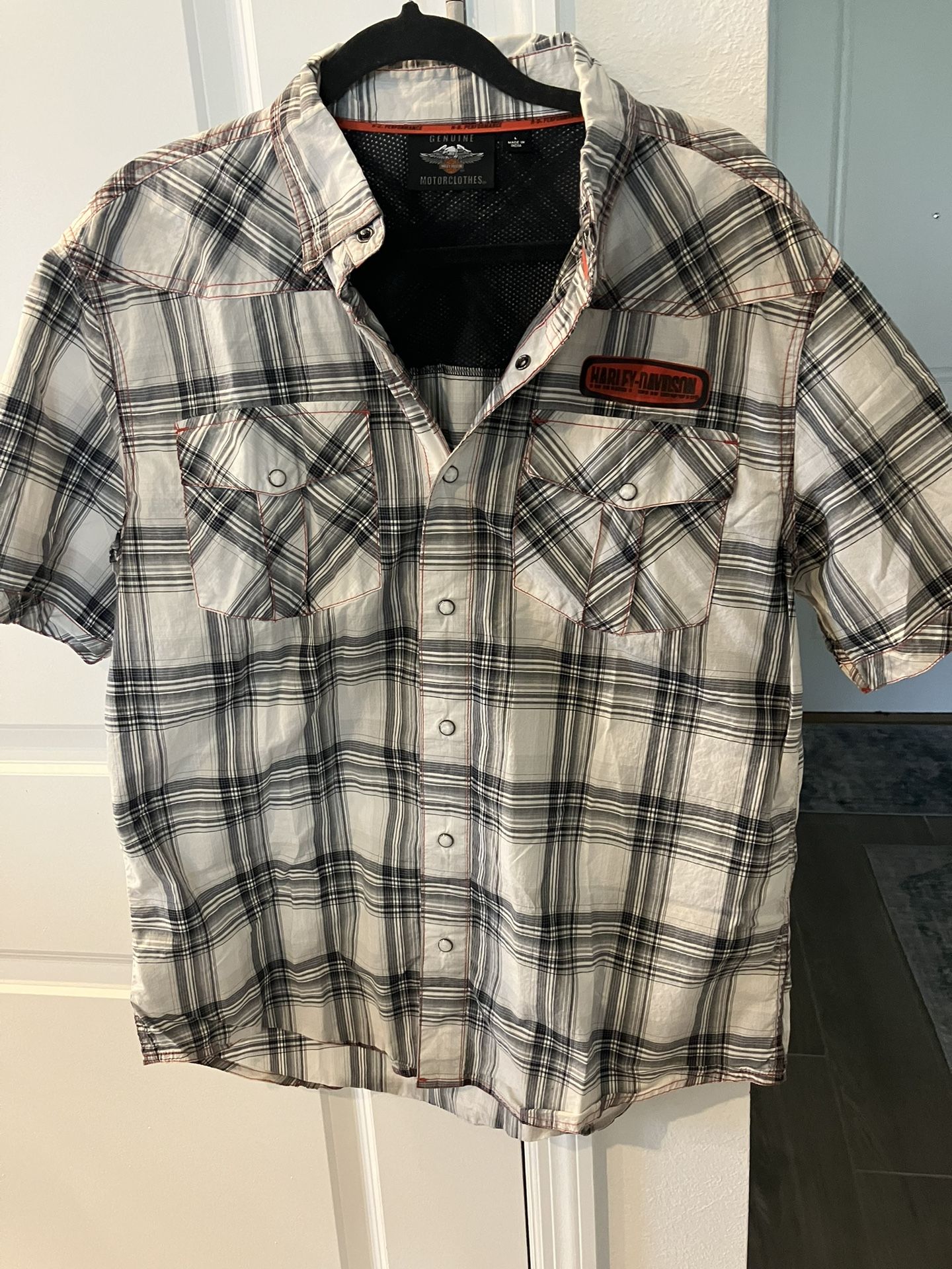 HarleyDavidson Men’s Large Button down Shirt for Sale in Sayville, NY