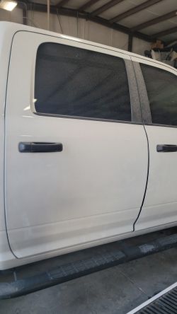 2021 ram 1500 rear right door