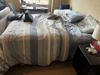 Queen Size Bed With Frame