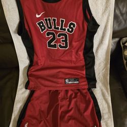 MICHAEL JORDAN #23 CHICAGO BULLS NBA JERSEY SIZE G GRANDE MEN'S LARGE MADE IN MEXICO NEW NO TAGS 