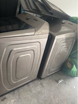 Samsung Washer and dryer 600
