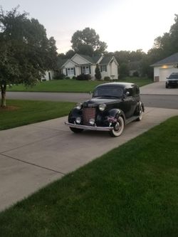 1937 Chrysler Royale