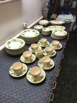 VINTAGE 1948 FRANCISCAN IVY DINNERWARE 8 PLACE SETTING 62 PIECE SET