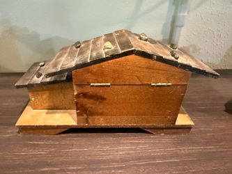 Wooden House-Shaped Trinket Box
