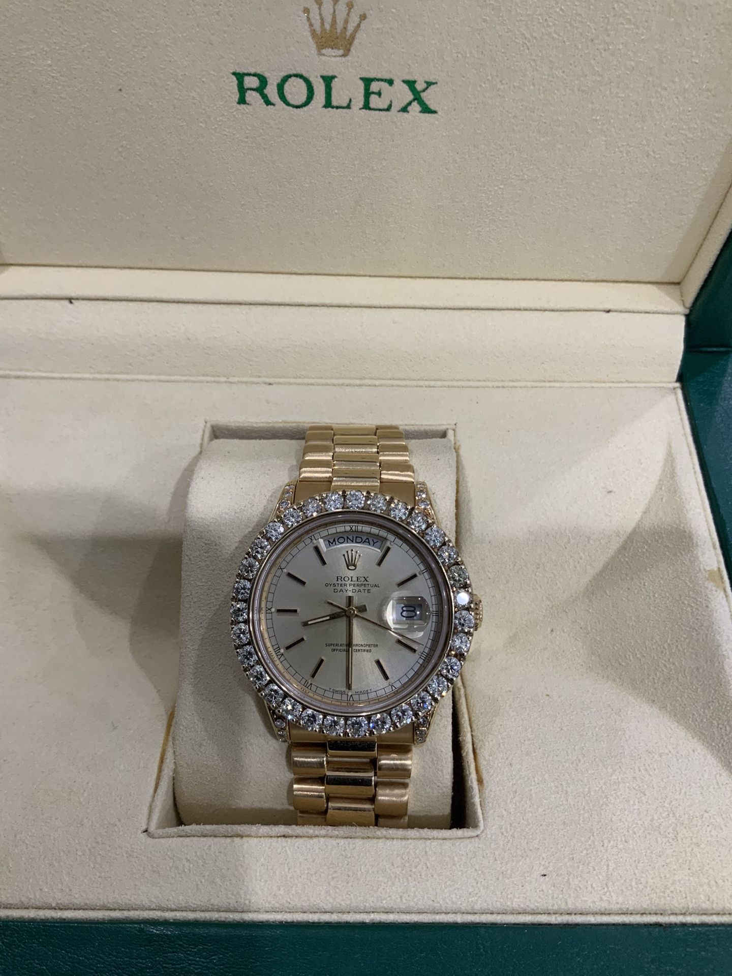 Rolex Presidential Watch 38mm Genuine And Guaranteed Over 7 Carats Of Genuine Diamonds 18kt 