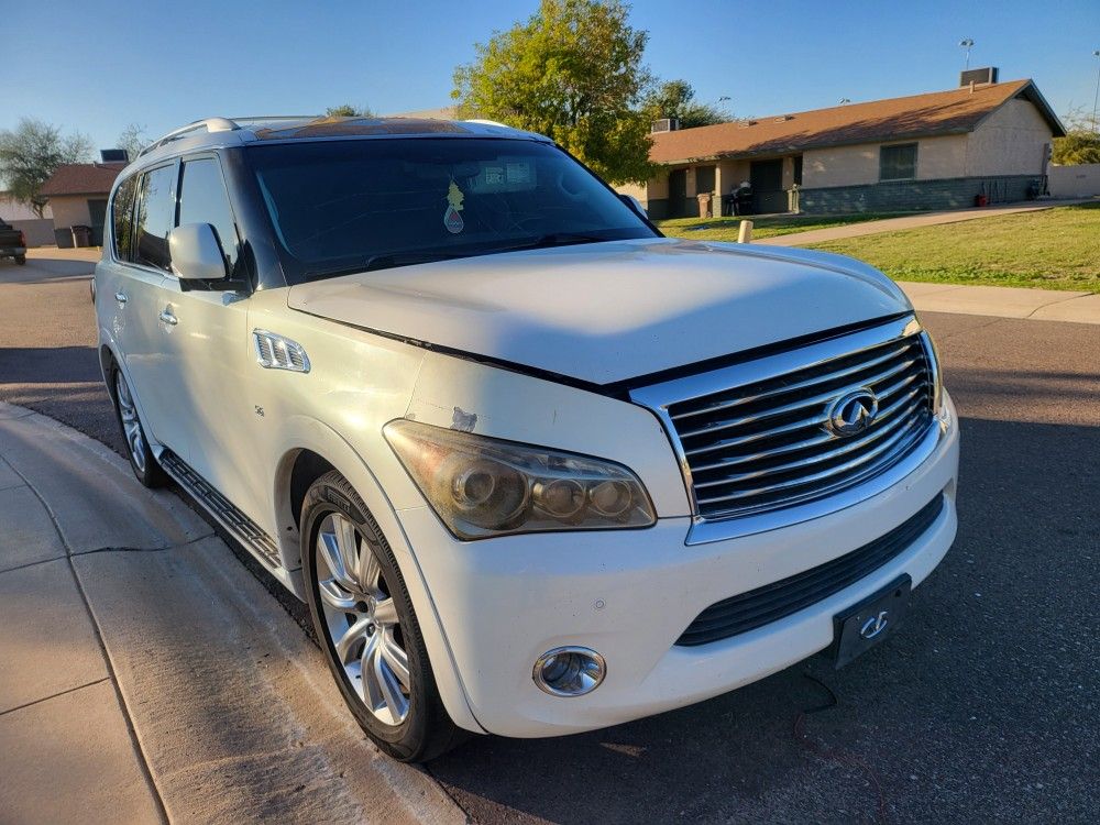 2012 Infiniti Qx56