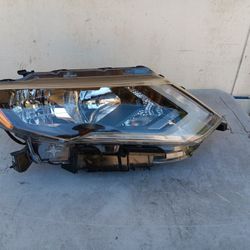2016 To 2019 Nissan Rogue Headlight Rh Side Passenger Side