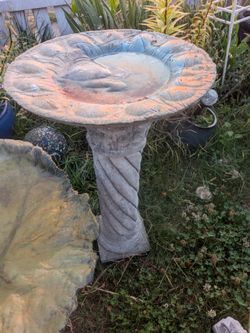 Cement base and bowl