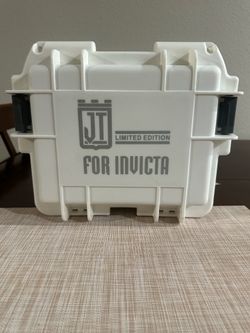 Invicta watch box