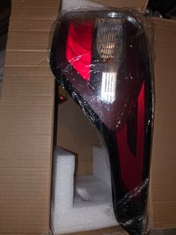 17-19 Ford Escape Passenger Side Tail Light Assembly Outer
