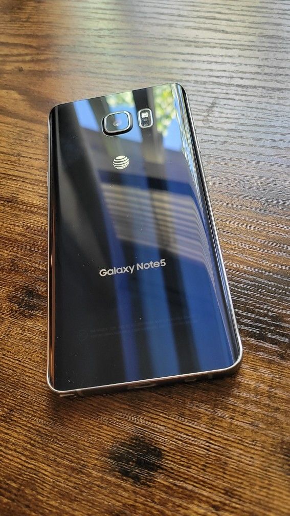 Samsung Galaxy Note 5 64GB. Sim UNLOCKED.