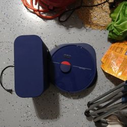Bobsweep Robo Vaccum cleaner and Mop