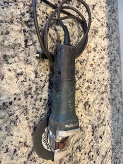 QUICK 13.5 AMP 6" ANGLE GRINDER