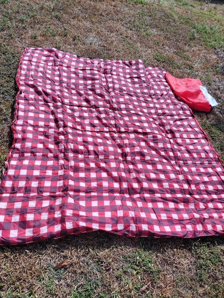 Exxel Outdoor Sleeping Bag 33"x77" Washable 
