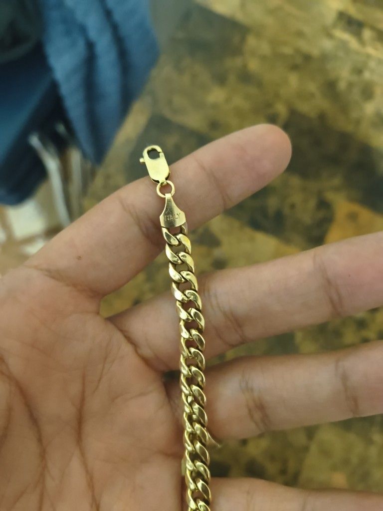 10k Cuban Gold Bracelet