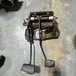 92-96 OBS Ford Pedal Assembly