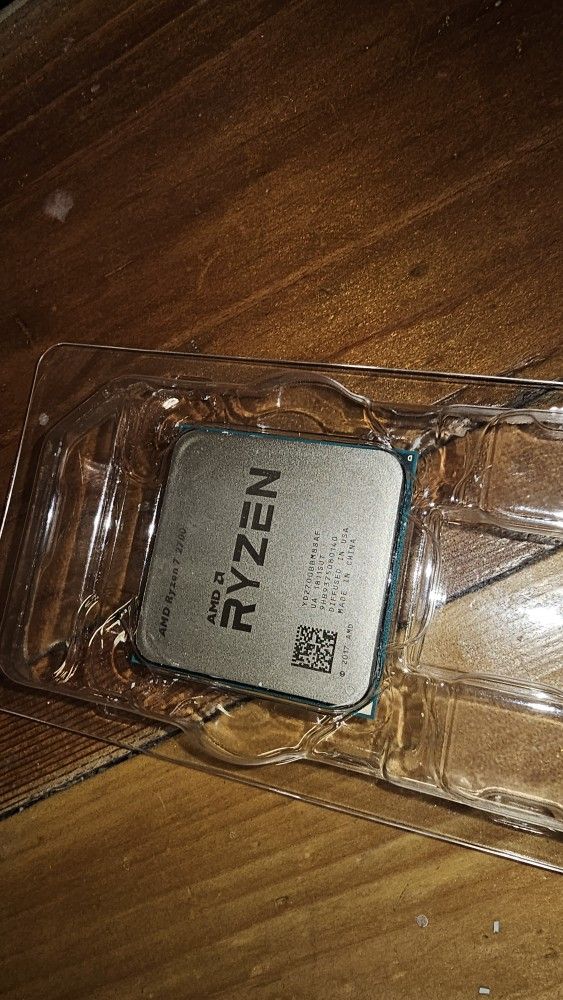 AMD Ryzen 2700 8 Core Cpu