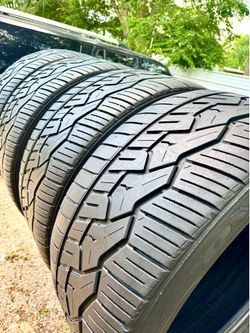 305-40-22 Nitto Sport tires