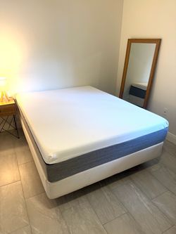 Queen Bed + Firm Mattress + Base