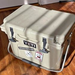 Yeti Roadie 20 Cooler