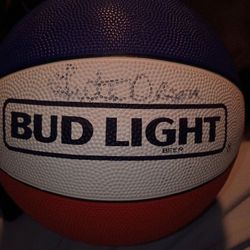 UofA Signed Basketball 1(contact info removed)