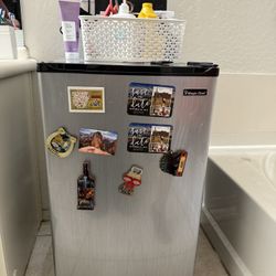 Mini Fridge With Freezer Department 