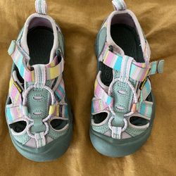 Keen Toddler Water Shoes Size 10