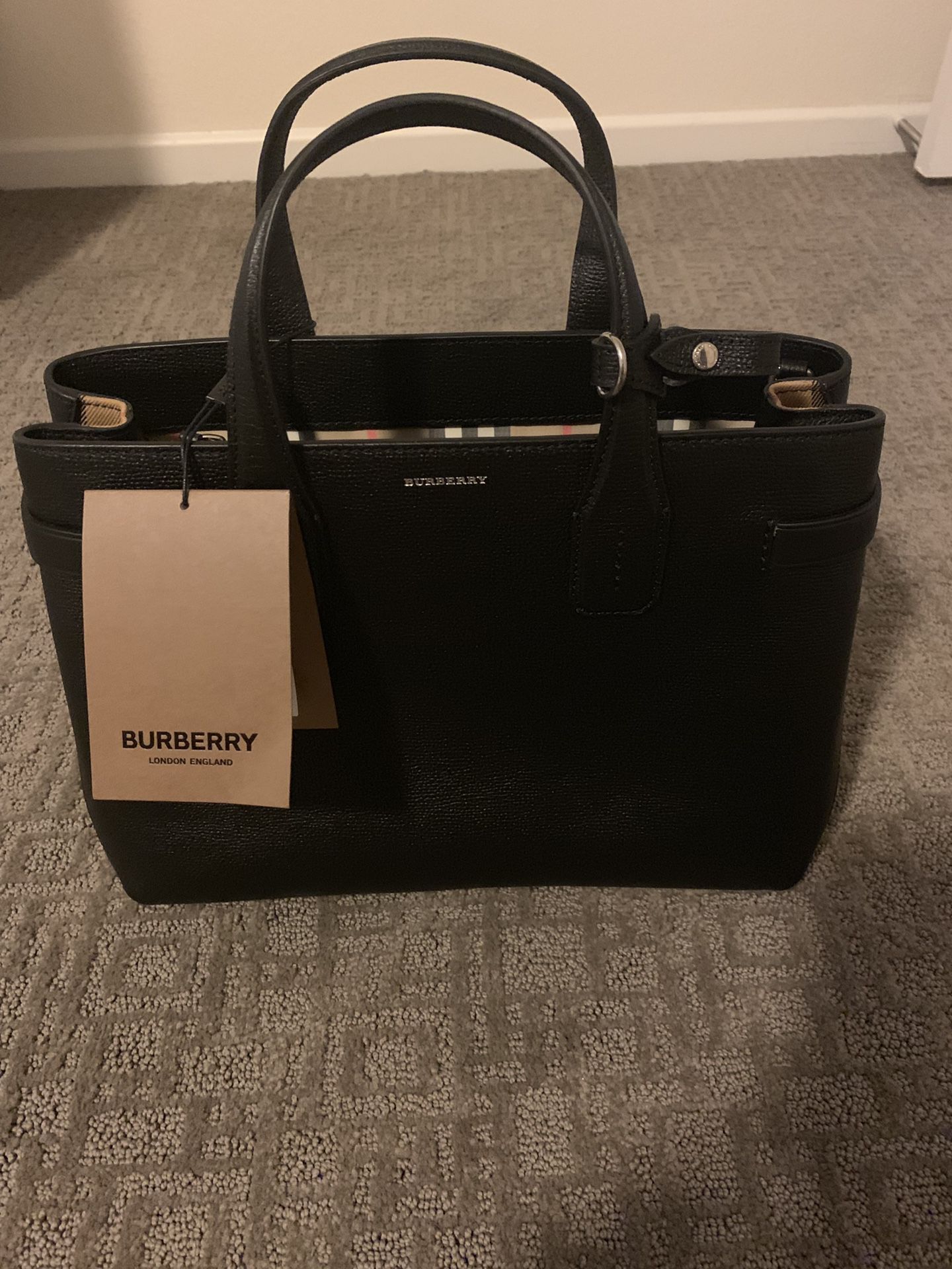 AUTHENTIC Burberry Medium Banner Bag