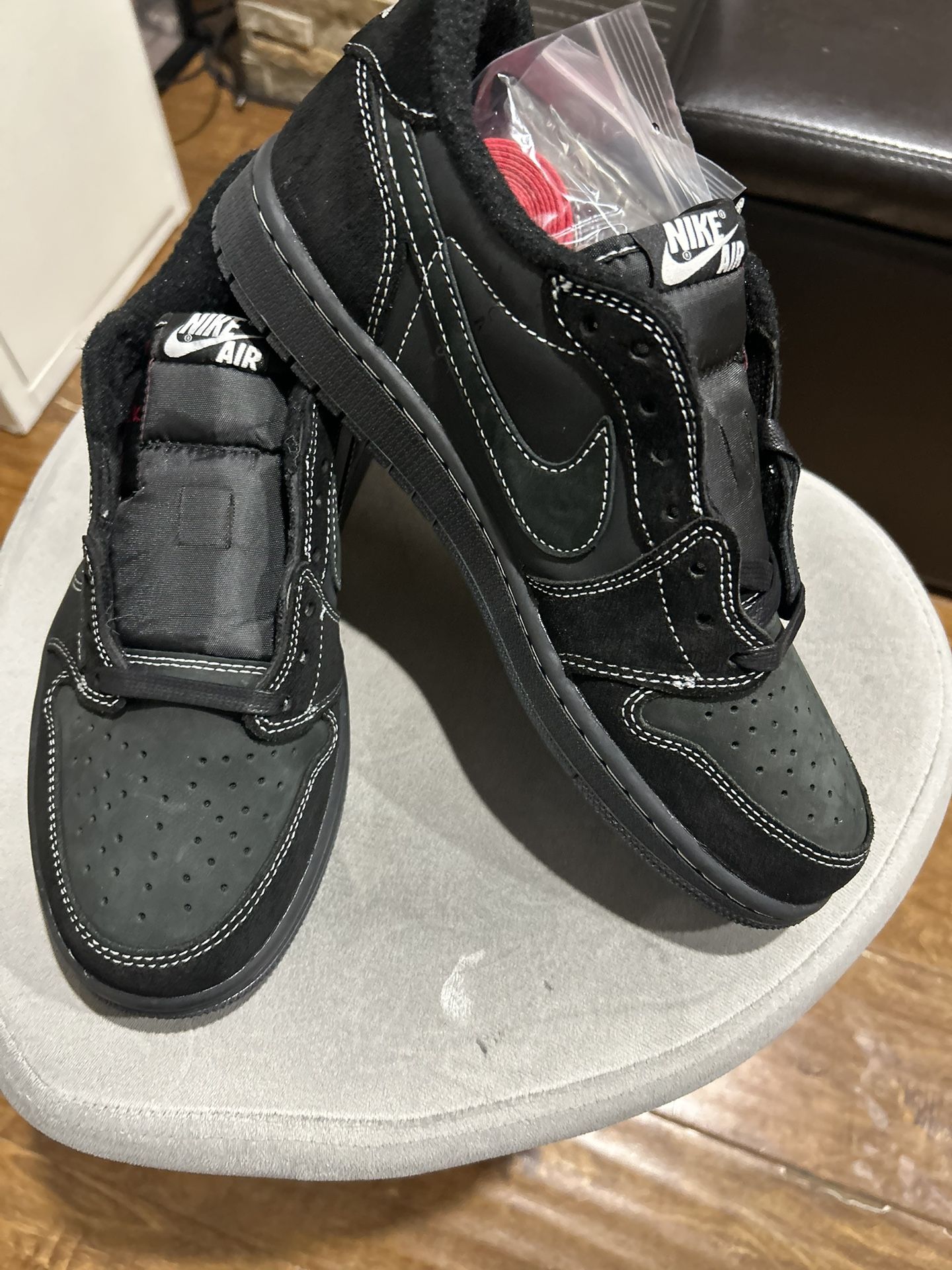 JORDAN 1 LOW PHANTOM 