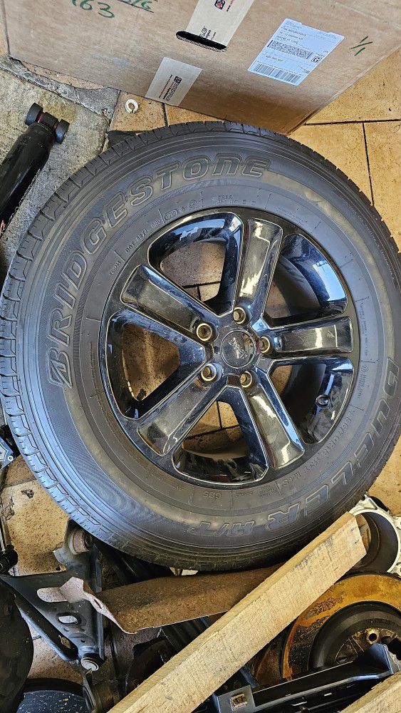 Jeep Wrangler Jl Set Of 5 Oem Wheel  And Tires  Factory Black Rims